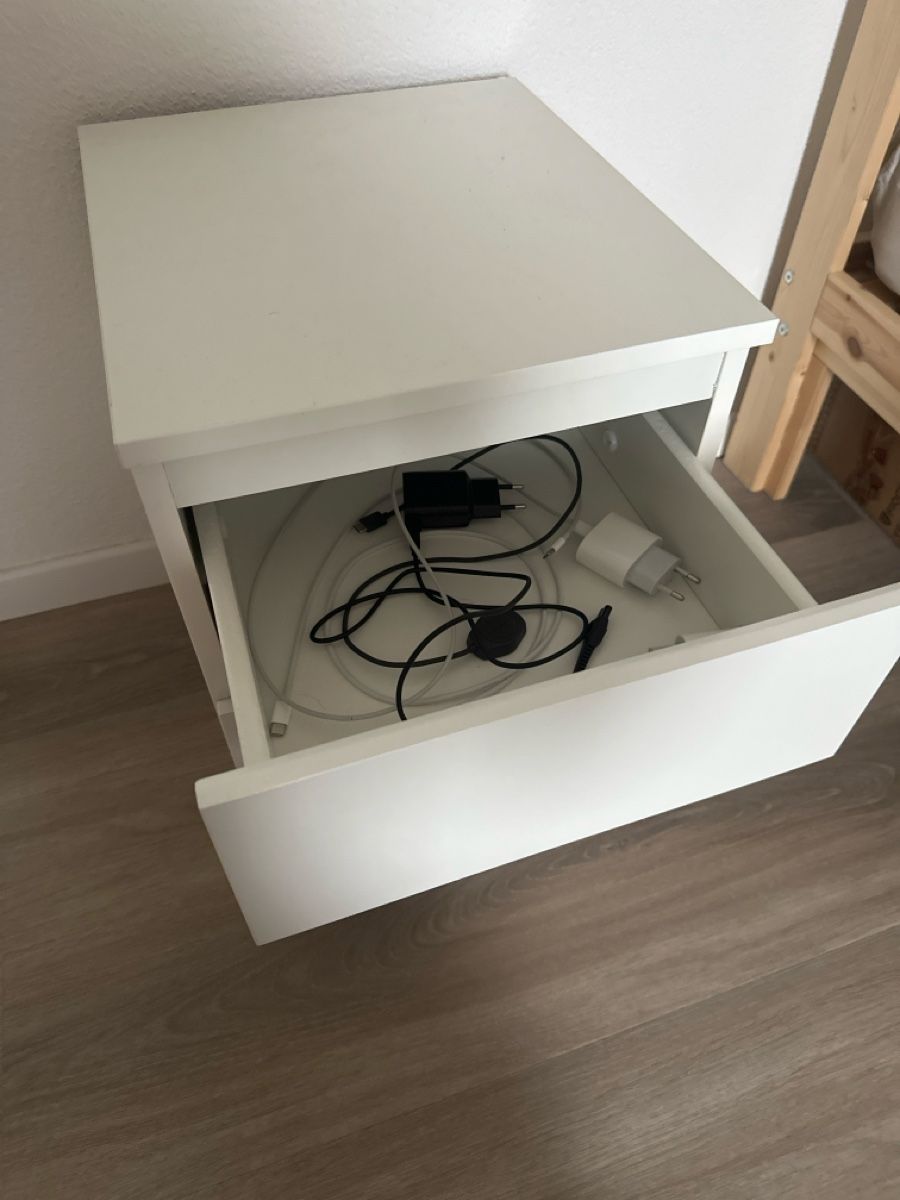 Tables de nuit: Nachttisch – Neuf (Voir description) à Thun par noa_b7hk 1