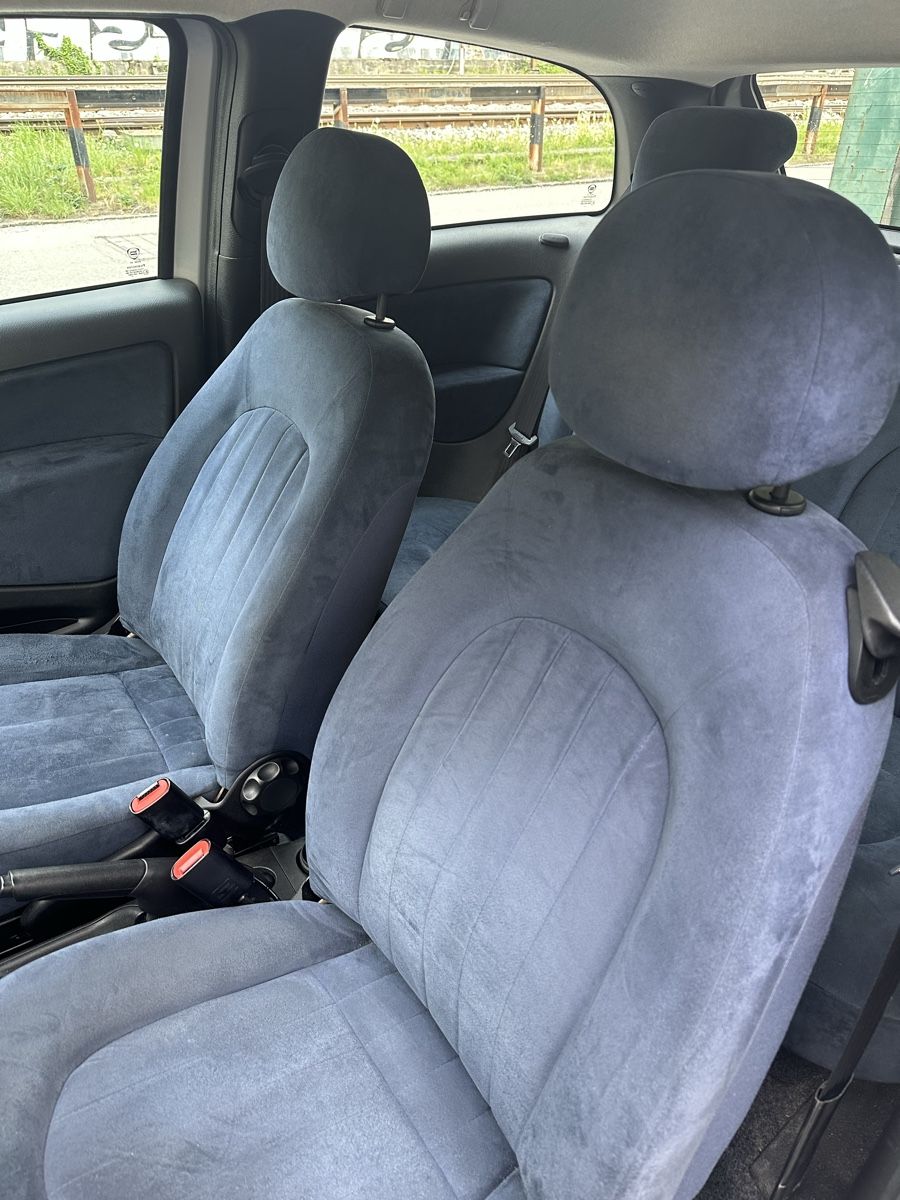 Lancia Autos: Lancia Ypsilon 2004 1.4 - Silver, Great Condition, Automatic – Gebraucht aus Cureglia von gab_bz6z 5