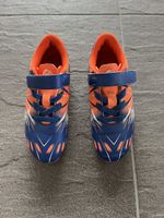 VICTORY KINDER FUSSBALL SCHUHE EU 31 GRÖSSE NEUWERTIG
