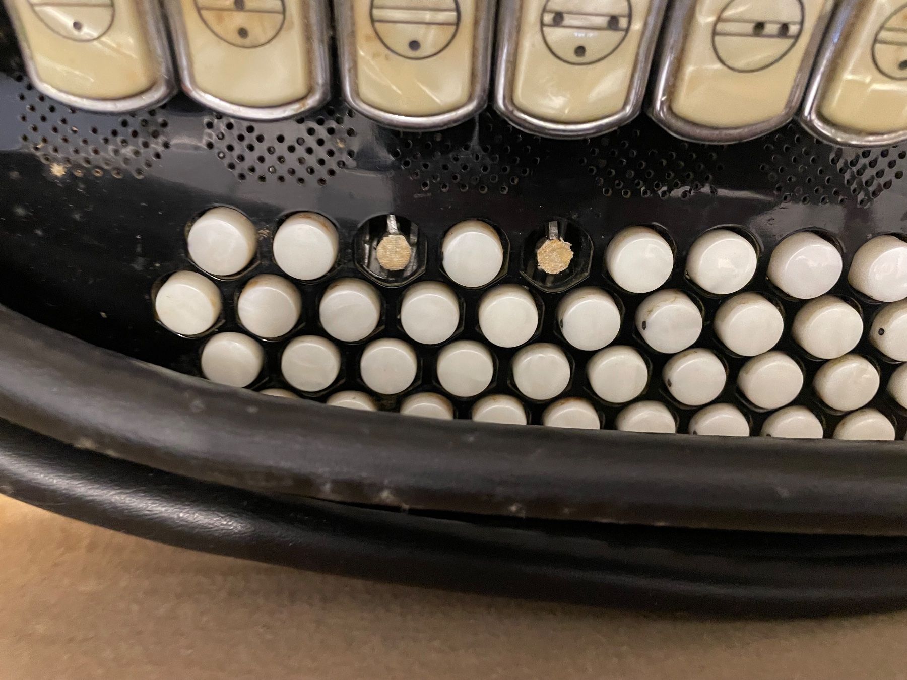 Musikinstrumente: Handorgel – Defekt aus Kehrsatz von techpunk 1