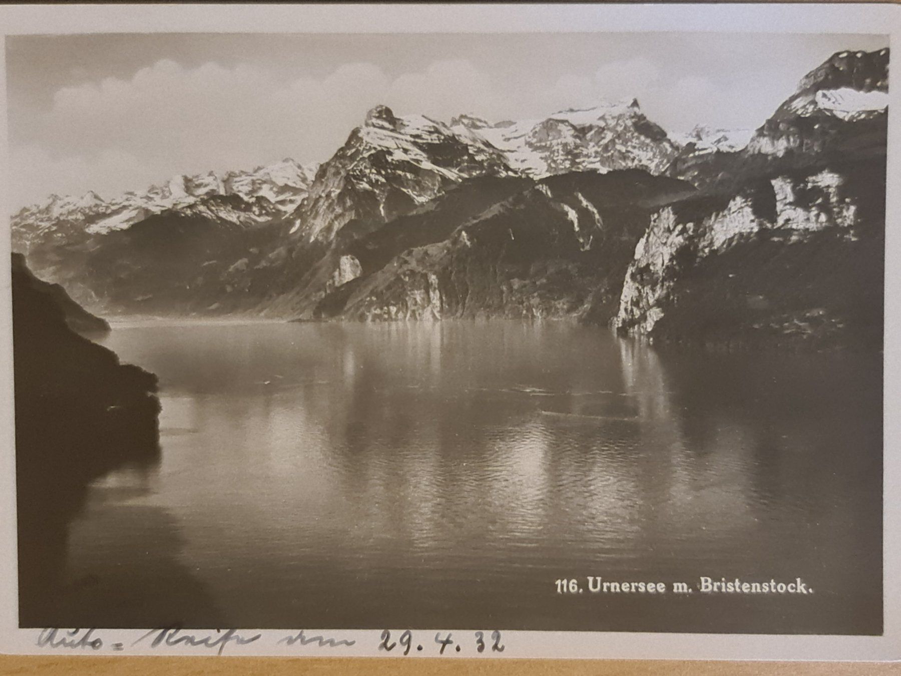 Cartoline postali: Ansichtskarte Urnersee mit Bristenstock – Usato da Dintikon venduto da Vexi