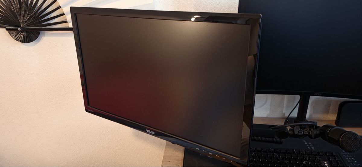 Monitor: Pc Monitore – Usato da reiden venduto da XARA73 1