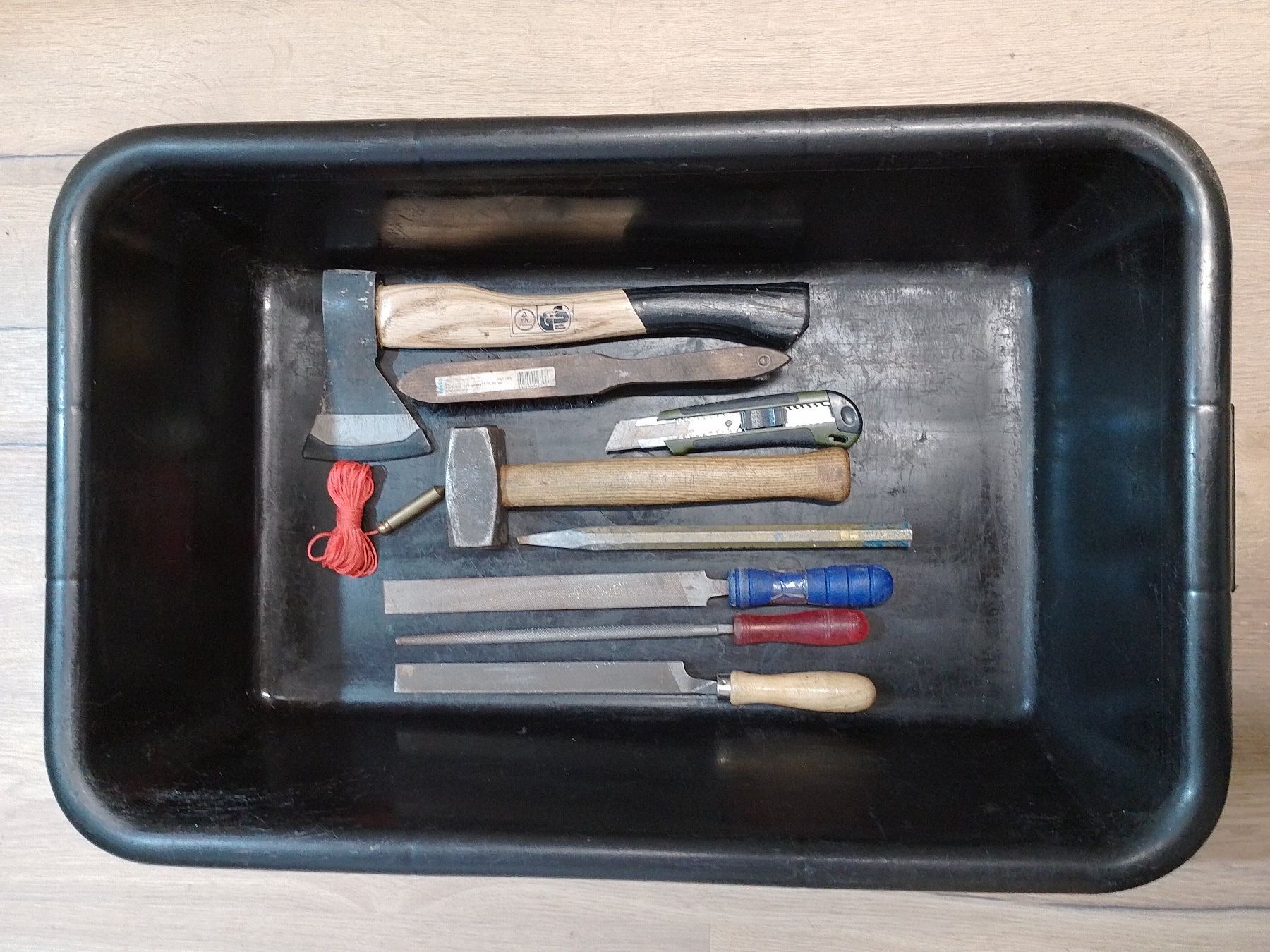 Tutti gli attrezzi: Werkzeug,Feilen usw. – Usato da Bülach venduto da Berg9Boby