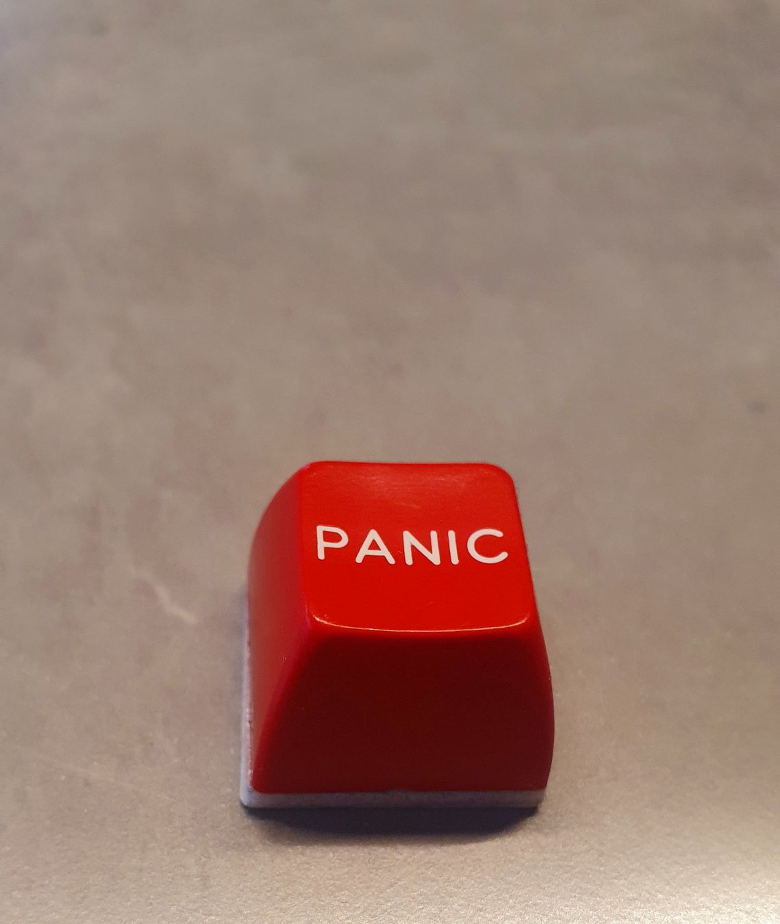 Sticker: PANIC Button mit selbstklebender Unterseite – Nuovo e nell'imballaggio originale da Zürich venduto da brifo64