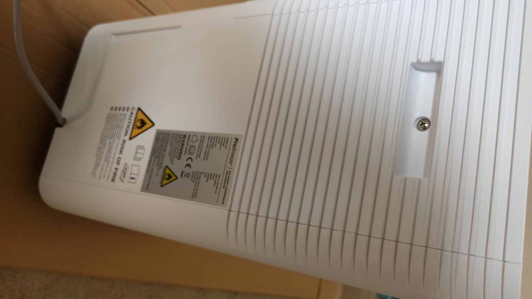 Deumidificatori: Dehumidifier 4L tank – Usato da Effretikon venduto da cha_w8ks 2
