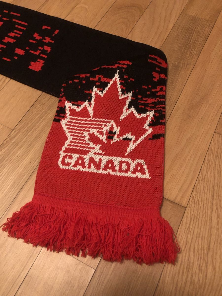 Foulard & Sciarpe: Schal Team Canada – Nuovo e nell'imballaggio originale da Vogelsang AG venduto da villa9 3