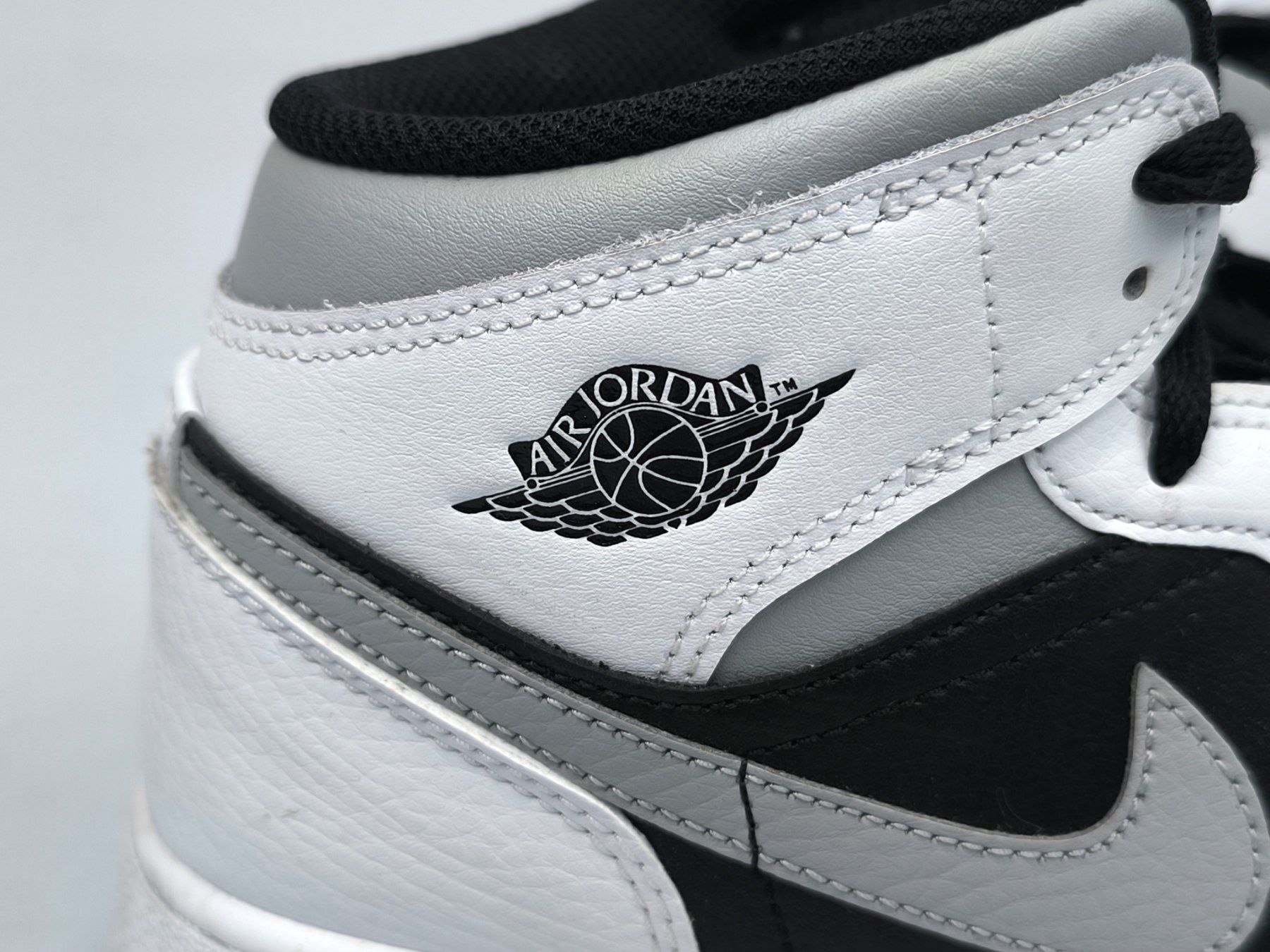 Nike Scarpe da uomo: Air Jordan 1 Mid White Shadow GS Gr. 39 – Usato da Rüti ZH venduto da Restwert_Rueti_ZH 3