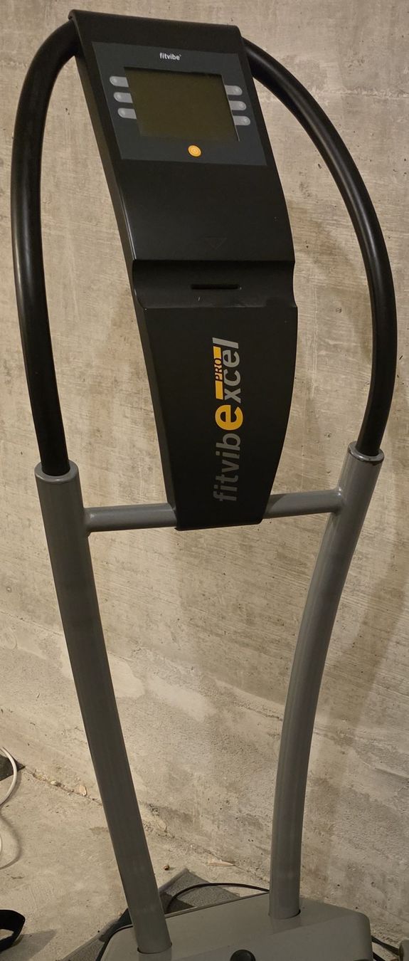 Hometrainer: Fitvibe Excel Pro Vibrationsplatte mit Zubehör – Usato da Fehraltorf venduto da WBuffett 1