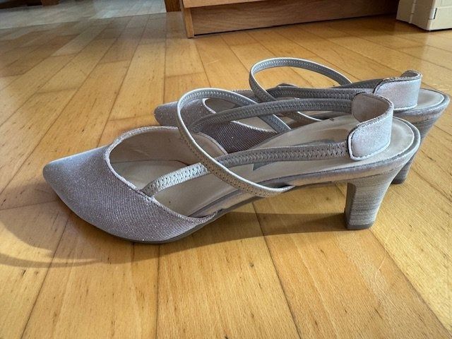 Gabor Scarpe da donna: Festliche Riemchenpumps, Gabor, Gr. 40.5 – Nuovo (secondo la descrizione) da Oberrohrdorf venduto da maggys15 1