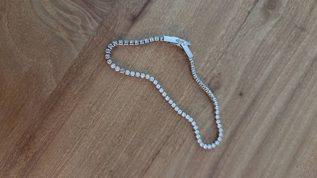 Bracciali & Braccialetti: Tennisarmband silber – Nuovo (secondo la descrizione) da Bern venduto da noelle21
