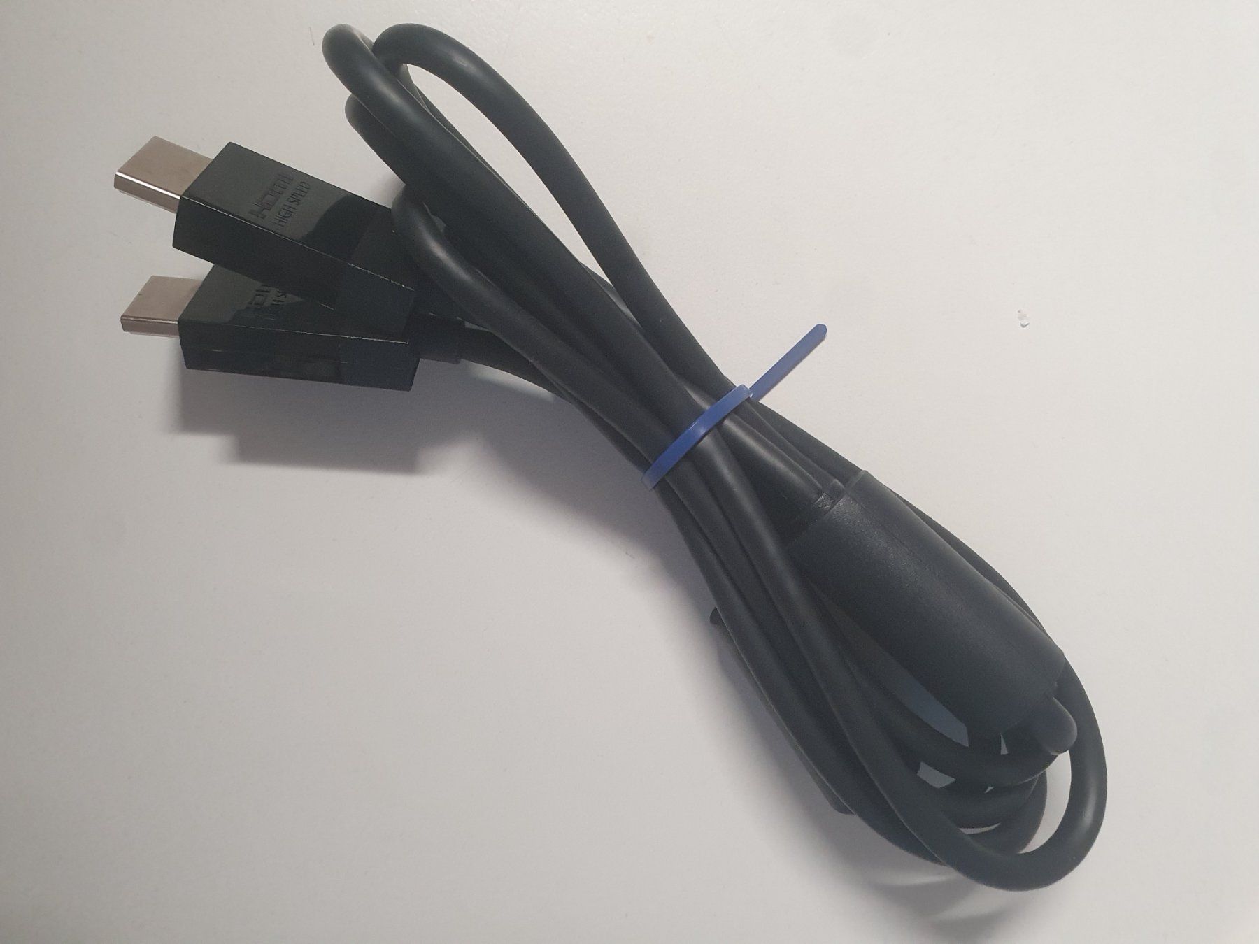 Microsoft Cavi: Original XBox One HDMI-Kabel TV PC 2m – Usato da Zürich venduto da eymen20