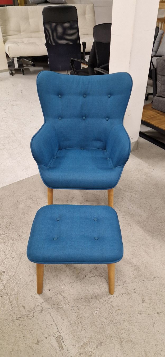 Poltrone: Sessel mit Hocker neu – Nuovo e nell'imballaggio originale da Lützelflüh-Goldb venduto da Rampenverkauf_72_ 1