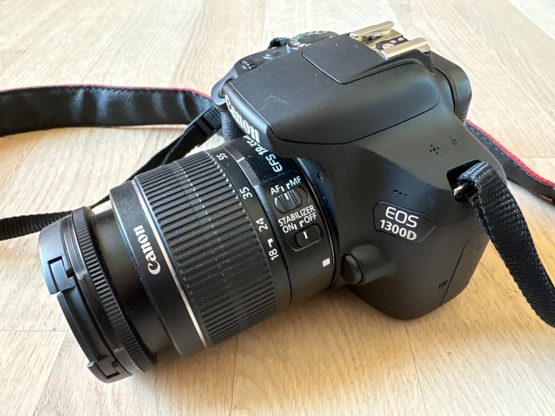 Canon Kamera: Eos 1300D + Objektiv + 2 Akkus + Ladegerät + Tasche – Gebraucht aus Elgg von Jo_Naj 1