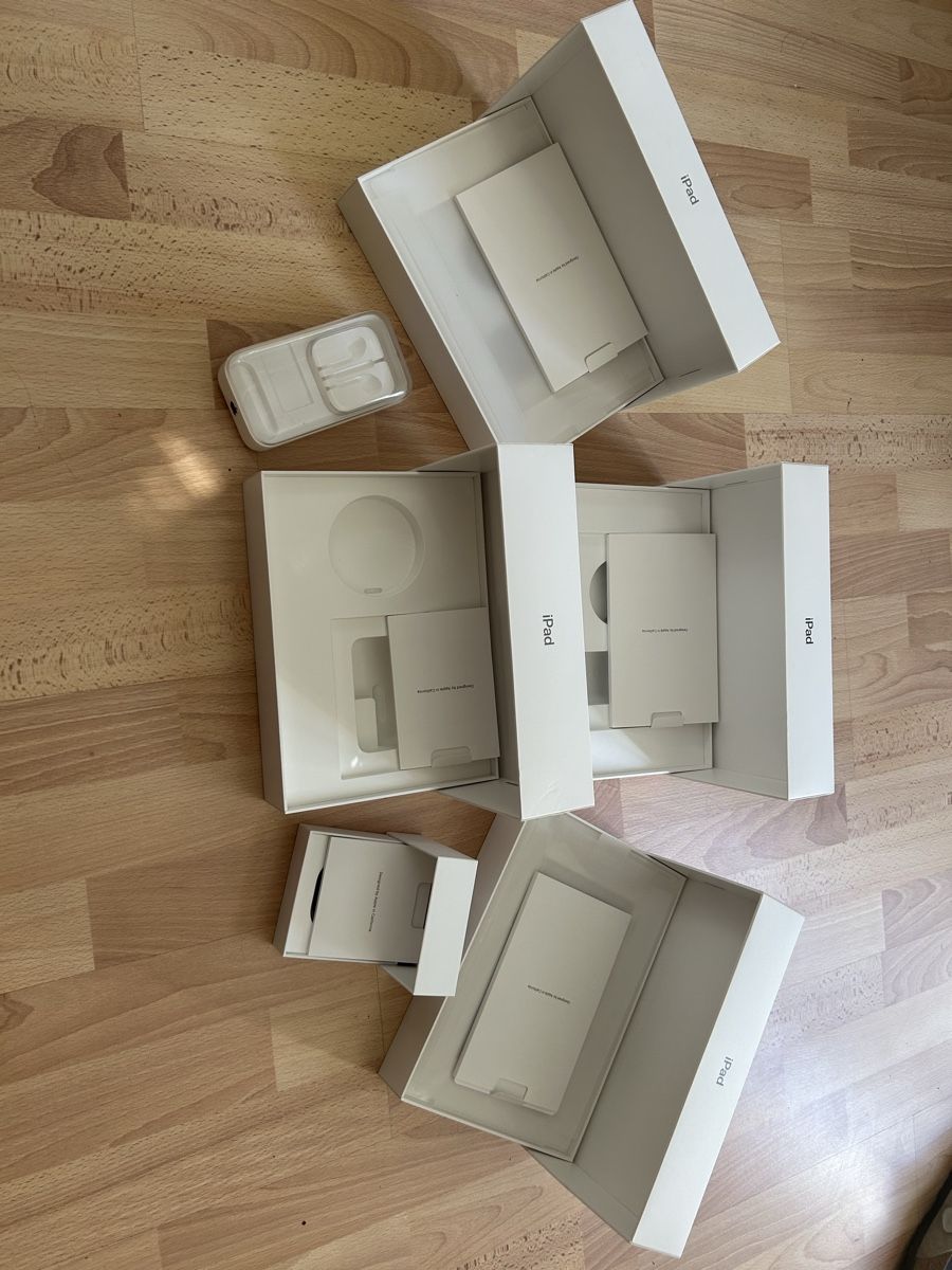 Coques & Sacs: Diverse Apple iPad/iPhone/Air Pods Boxen – D'occasion à Wettingen par joe_6ylf 1