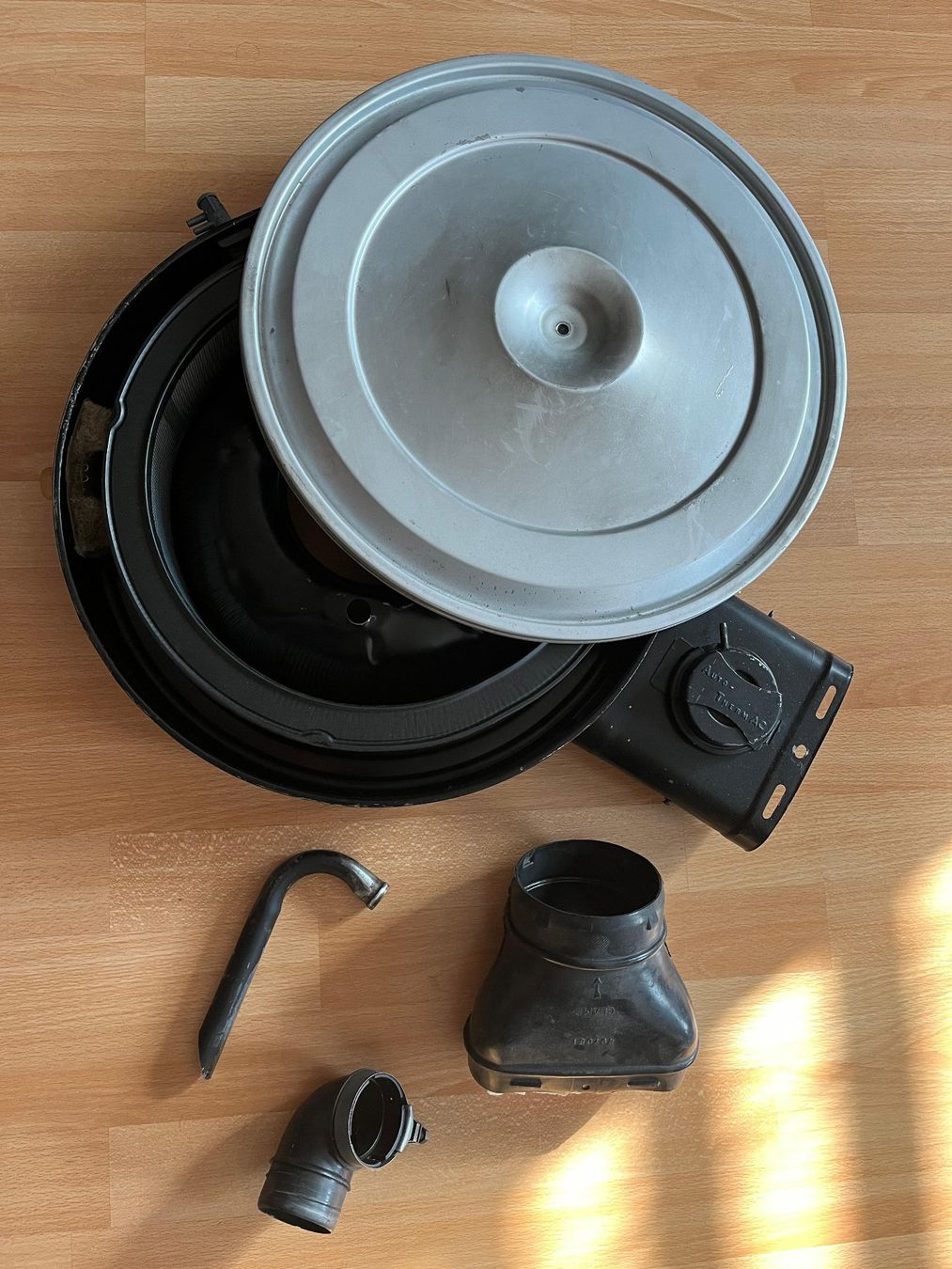 GM Tutti pezzi di ricambio auto: Luftfiltergehäuse GM F-Body Camaro/Firebird – Usato da Windisch venduto da rsol22