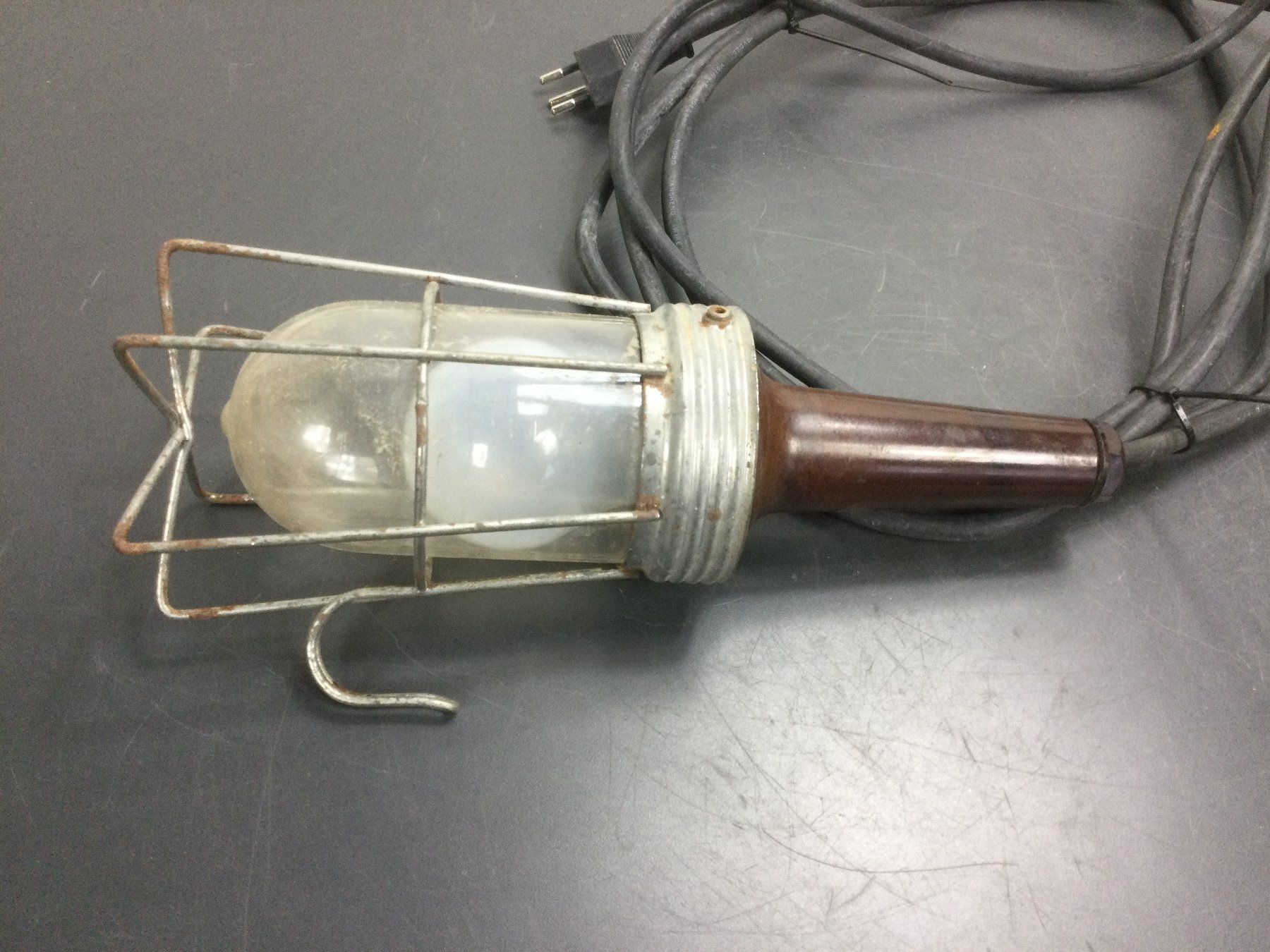 Lampade: Antike Hand Werkstatt Lampe mit Bakelit Griff – Usato da Wangen SZ venduto da kuriosum12 3