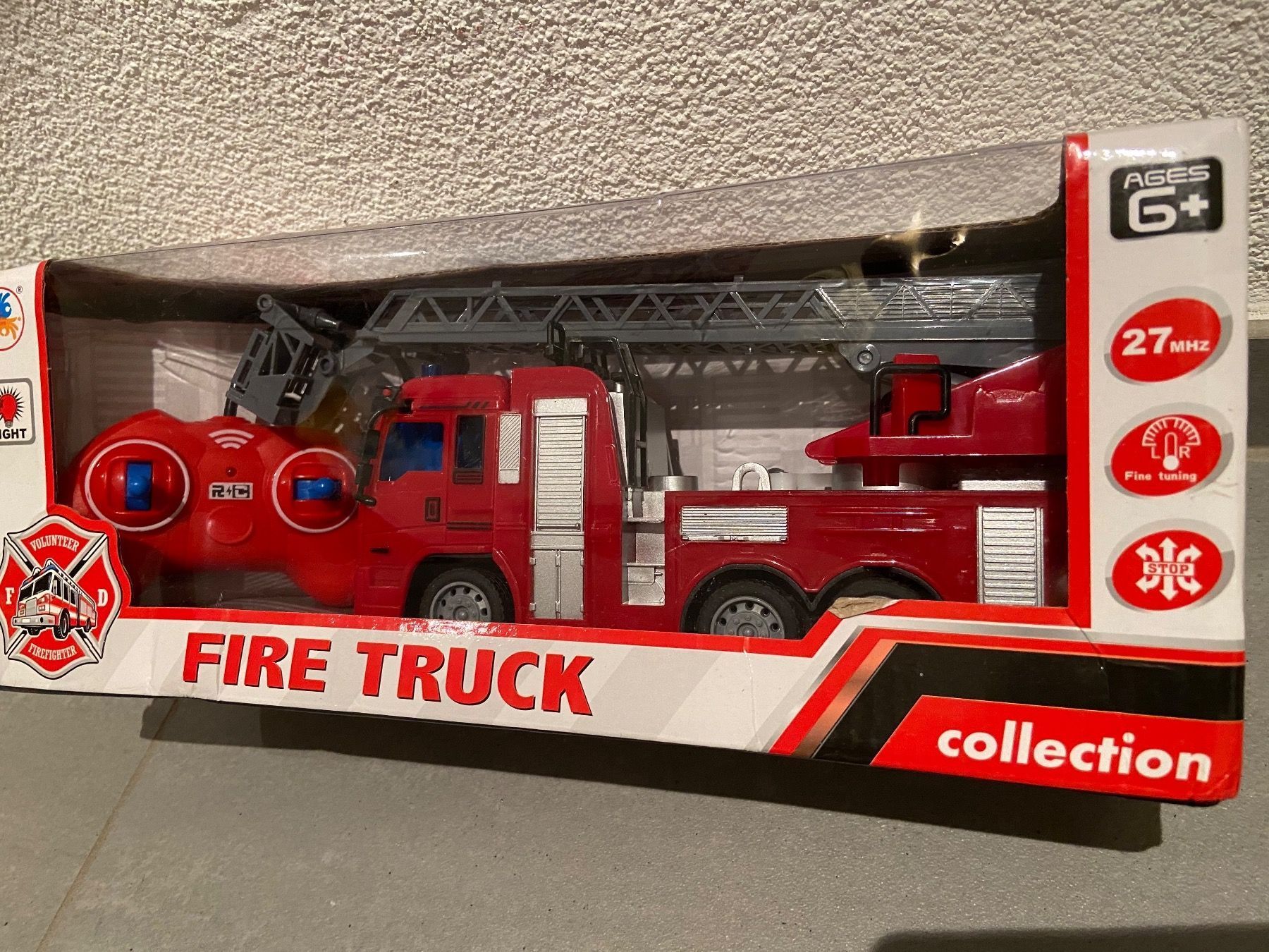 Giocattoli: Fernbedienung Elektrische Feuerwehrmann / Der Renner/ NEU – Nuovo e nell'imballaggio originale da Seon venduto da Aaargauer01 2