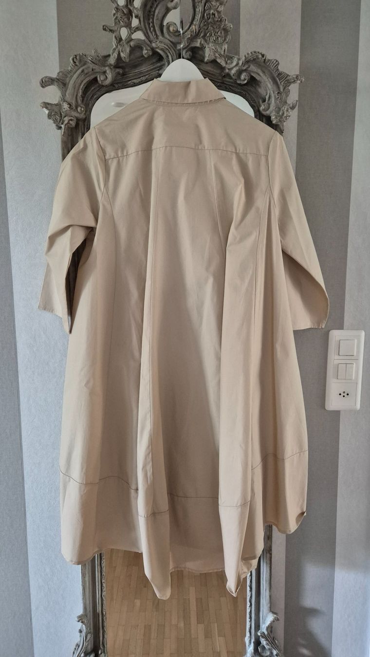 Robes: Beiges Oversize Kleid – Neuf (Voir description) à Tagelswangen par GABGABFI 1