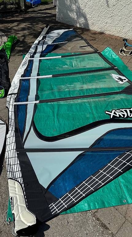 Surfboards & Schwimmbrette: Surfmaterial mit 4 Boards usw. – Gebraucht aus Bubikon von Fitdihei 3