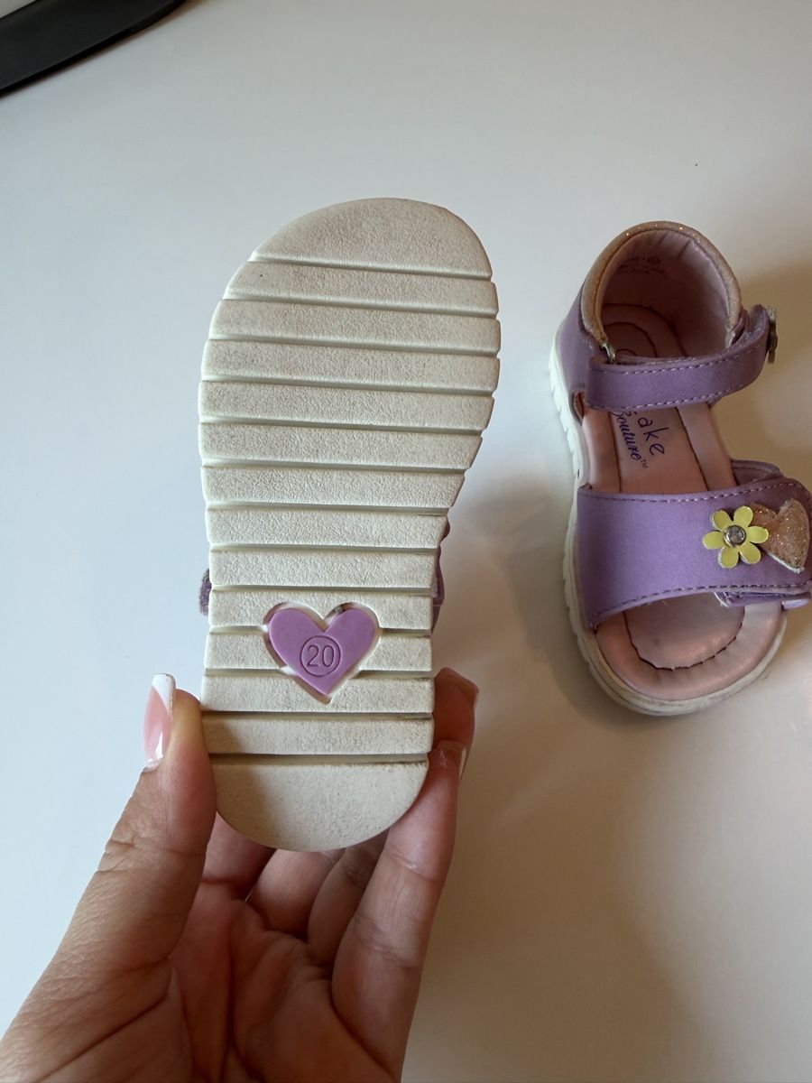 Dosenbach Chaussures filles: Sandale lila Grösse 20 Cupcake – D'occasion à Füllinsdorf par had_kv5k 2