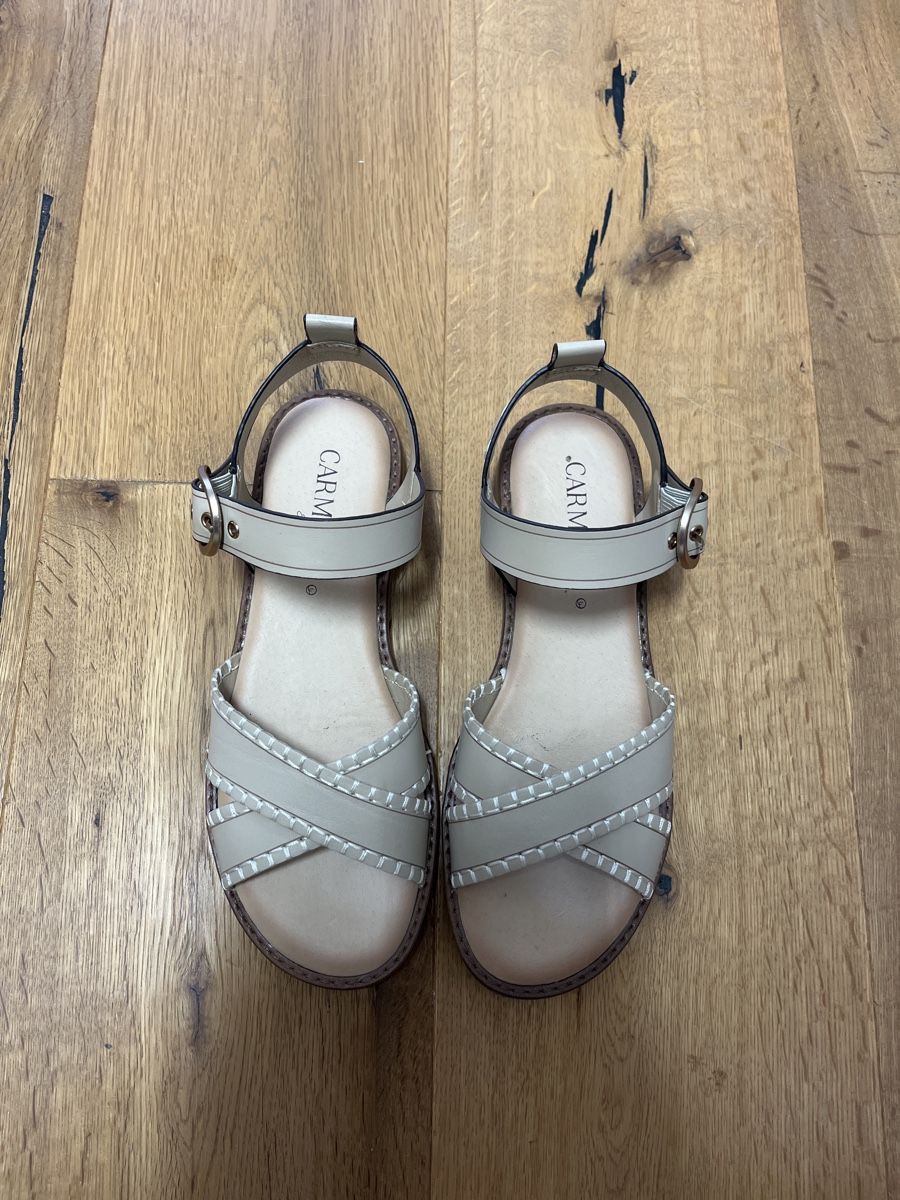 Scarpe da donna: Sandalen fast neu Gr. 39, Carmela – Usato da Rudolfstetten venduto da Stern042