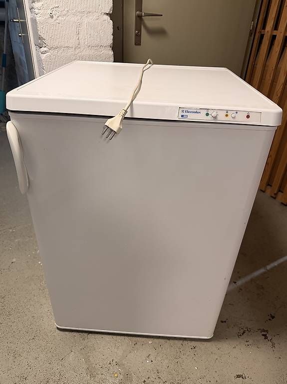 Congelatori: Tiefkühlschrank – Usato da Bern venduto da and_6gfv