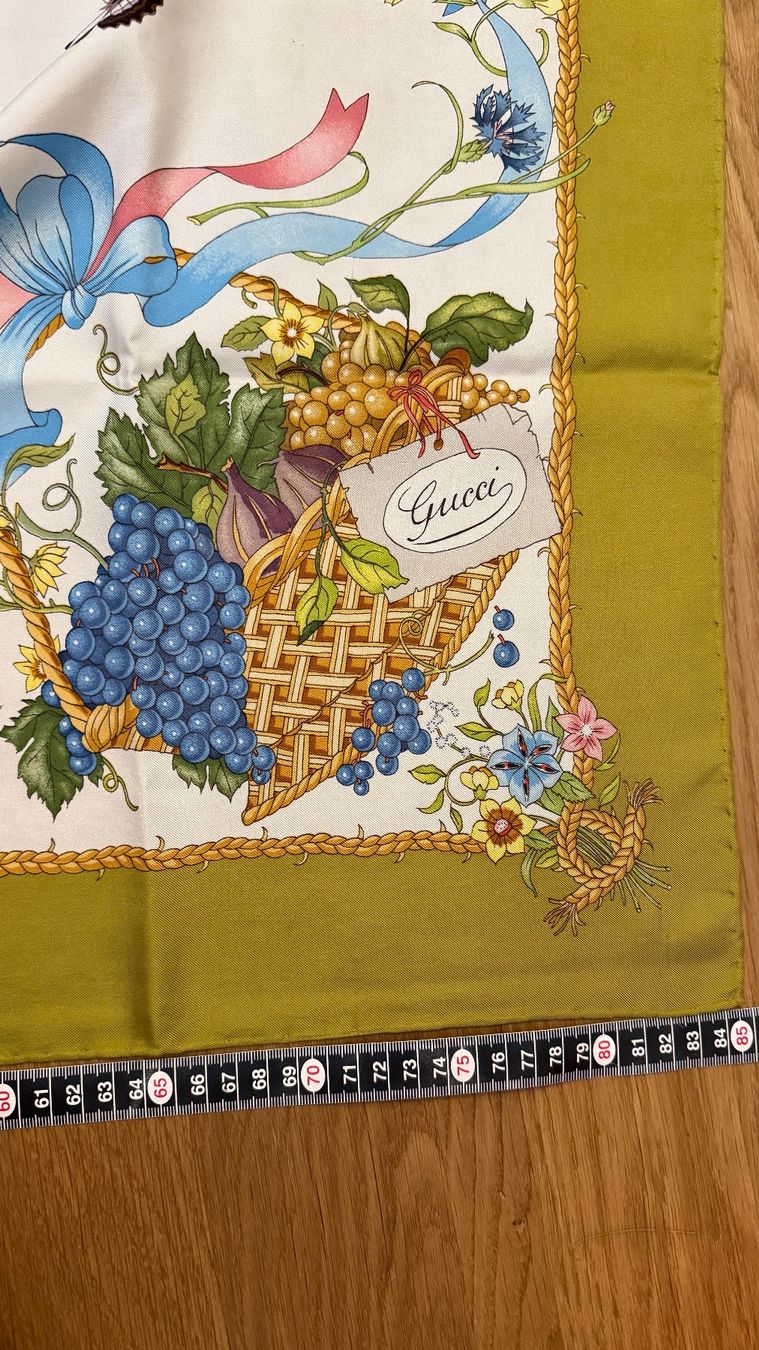 Gucci Foulards, Tücher & Schals: Original GUCCi Seidentuch V. Accornero wunderschöne Fabric – Neu (gemäss Beschreibung) aus Faulensee von Liebes_Kind_2019 7