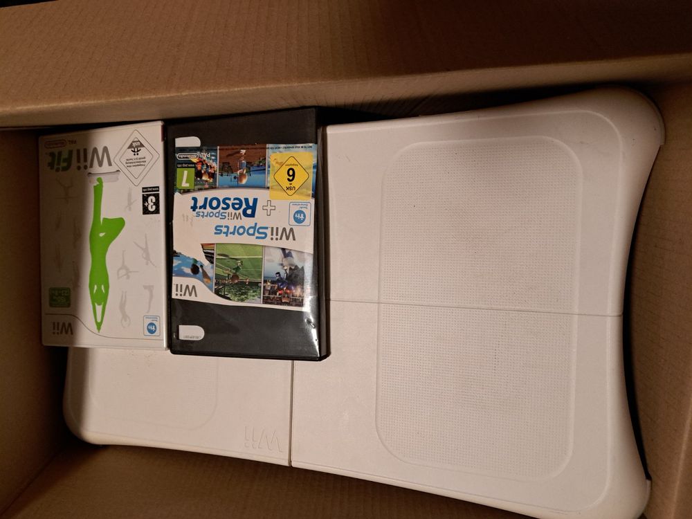 Wii Fit und Sports plus Balance Board Kaufen auf Ricardo