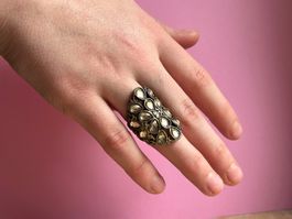 Fingerring hellgelb-weisser Schmetterling (55)