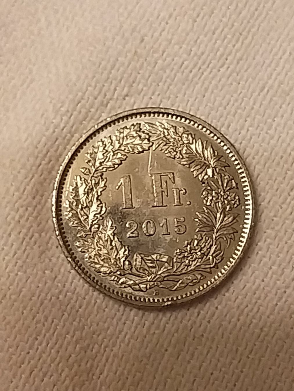 Alle Münzen: Pièce rare 1 franc suisse 2015-B – Gebraucht aus La Chaux-de-Fonds von Marteaux