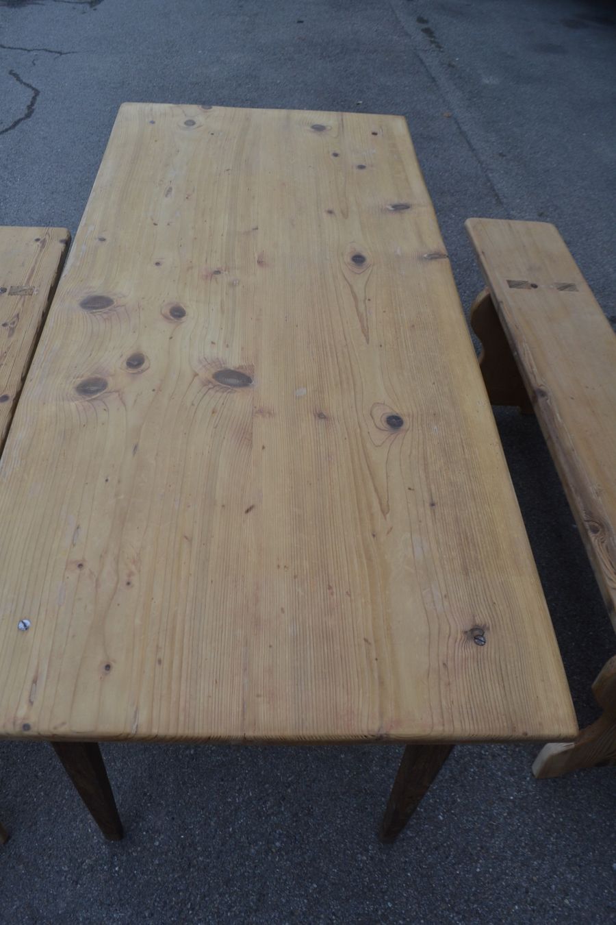 Tavoli: Tisch mit 2 passendene Bänken Restauriert – Usato da Wil SG venduto da Athi 4