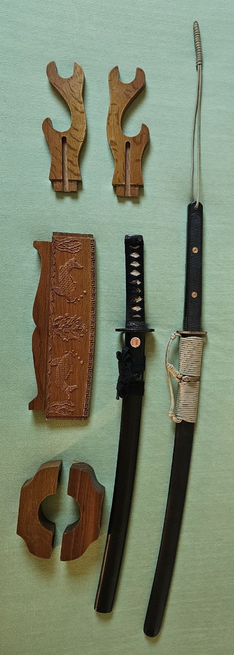 Arte internazionale: Schwert Set mit Ständer, Deko Katana, Samurai Schwerter – Usato da Koppigen venduto da Komouri 6