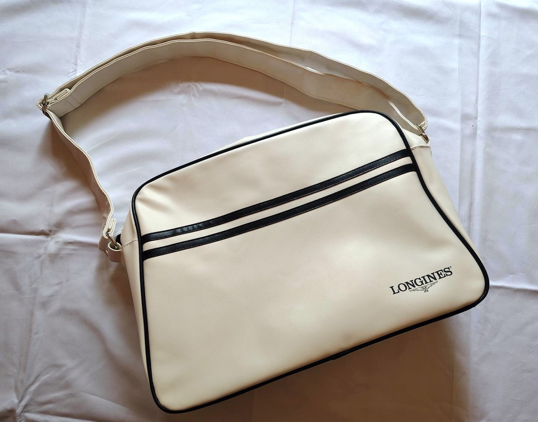 Altro in  Abbigliamento & Accessori: Longines, lot de 2 sacs – Nuovo (secondo la descrizione) da Péry venduto da Sodubavallon 1