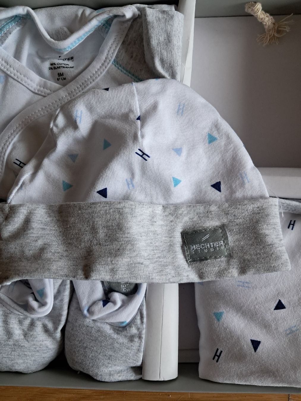 Lotti & Set di vestiti: Ensemble bebe 6 mois Hechter Studio – Nuovo e nell'imballaggio originale da Neuchâtel venduto da ffj_fg7j 4