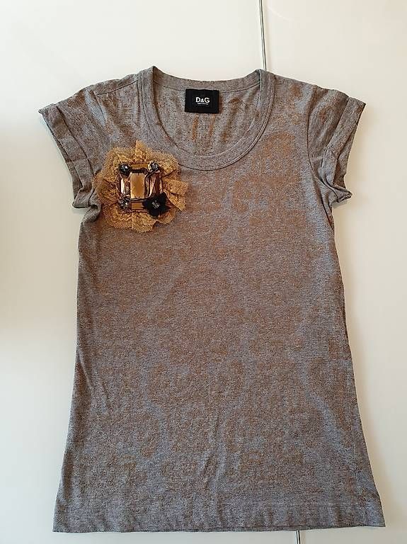 Dolce & Gabbana T-shirt: T-shirt D&G – Usato da Grand-Lancy venduto da kri_qk5y