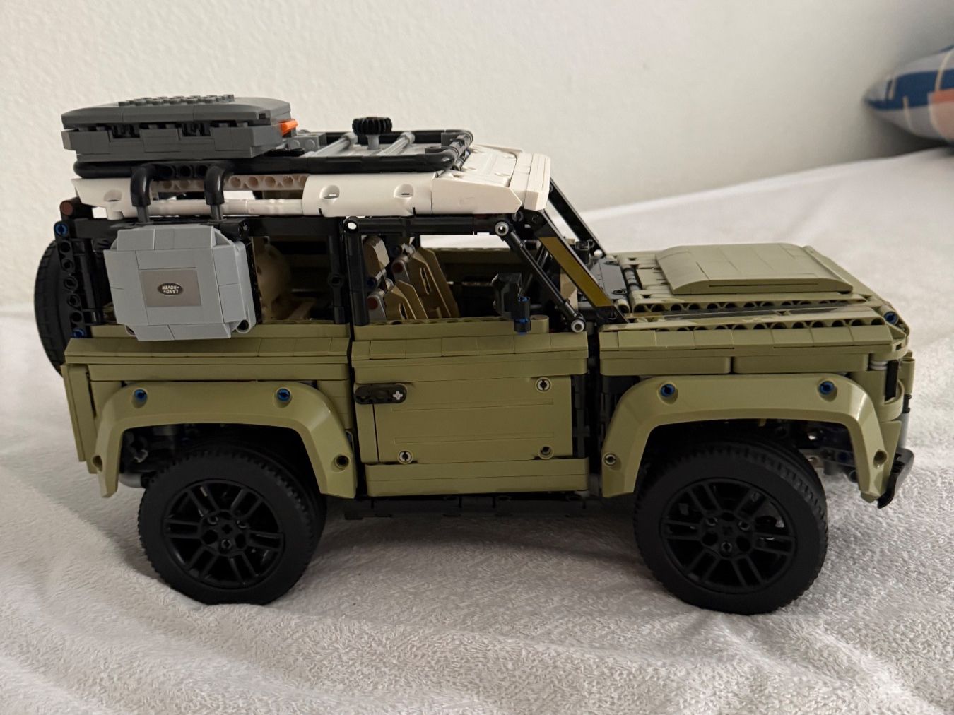 Technics Jeux de construction: LEGO Technic Land Rover Defender  assemblage complet – Neuf (Voir description) à Allschwil par Uhrmach4057