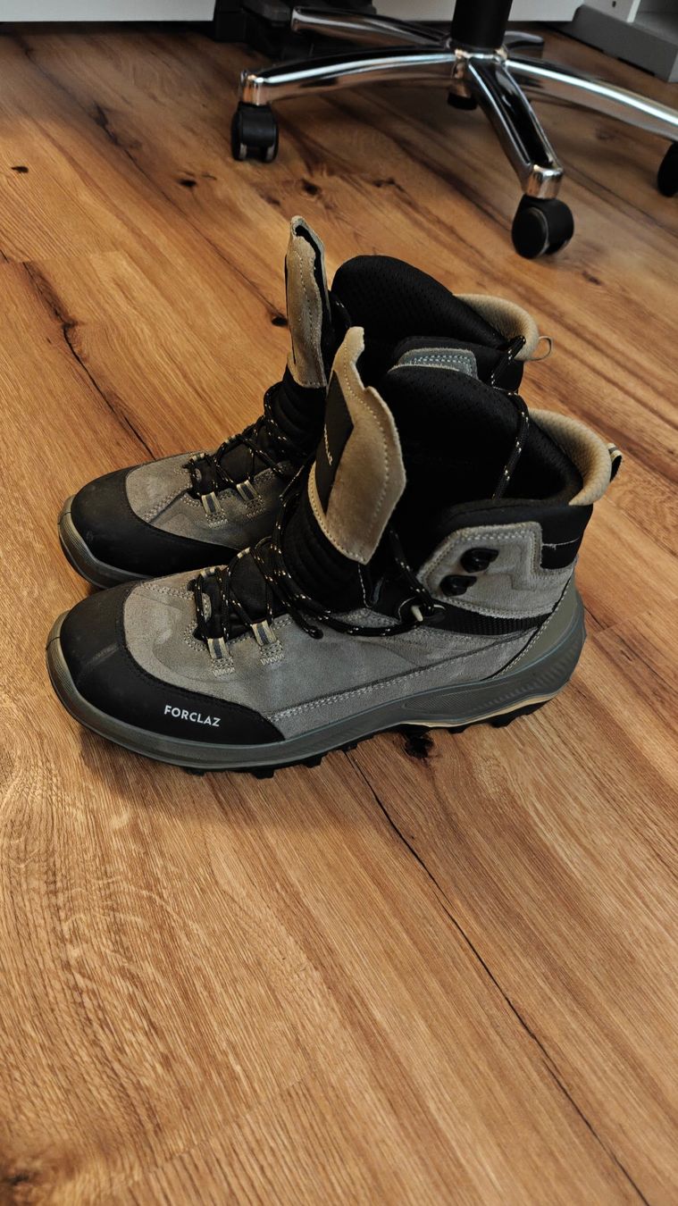 Scarpe da donna: Damen-Wanderschuhe von Forclaz, Grösse 40 – Usato da Turbenthal venduto da nag_5x6c 1