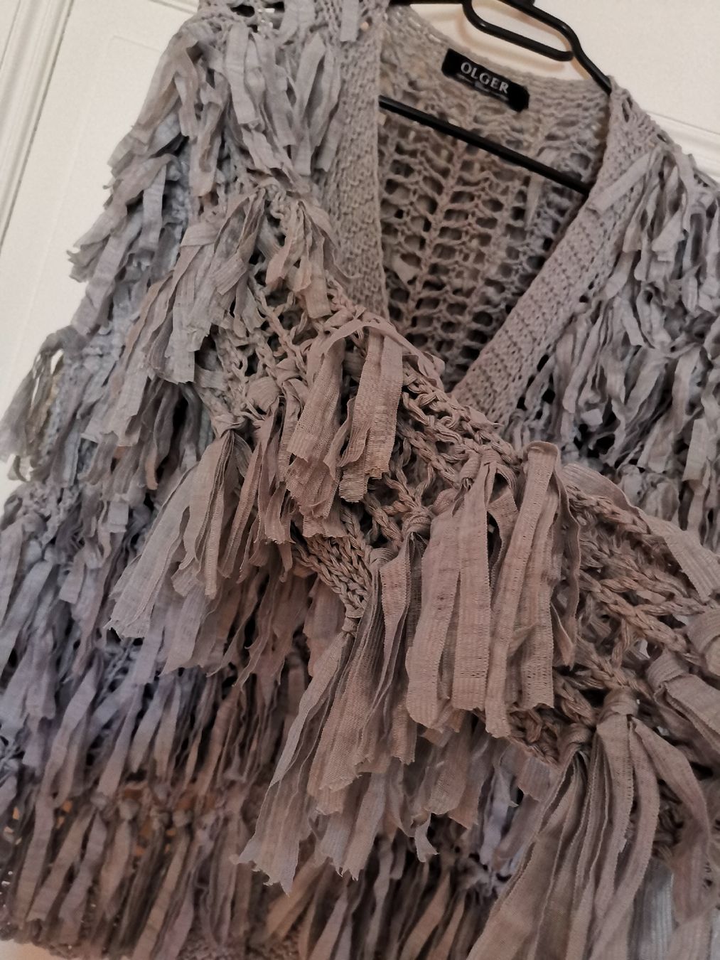 Giacche: Strickjacke mit Fransen, Yeti Style.  – Usato da Uerikon venduto da pink_flamingo 1