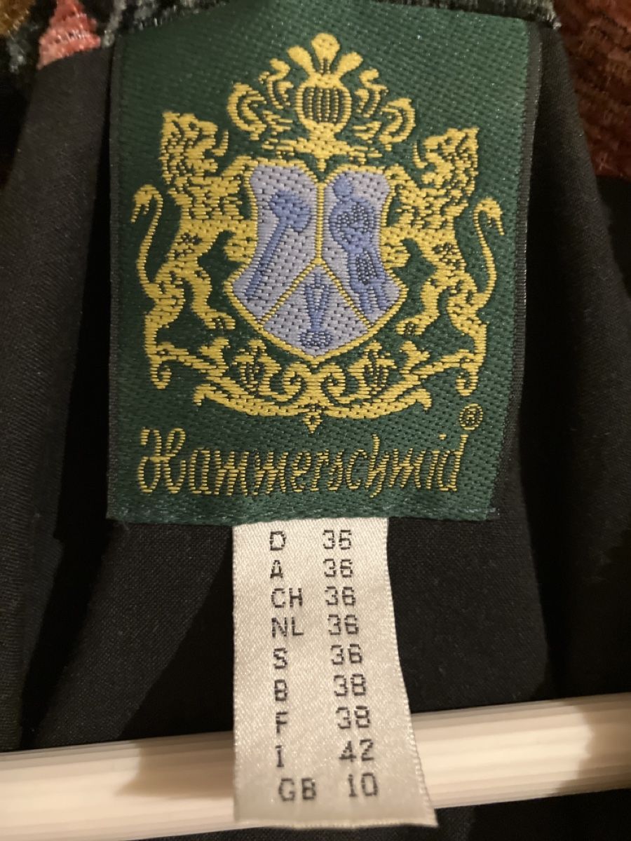 Vestiti: Neuwertiges Dirndl Hammerschmid – Usato da Hinwil venduto da Samick 2