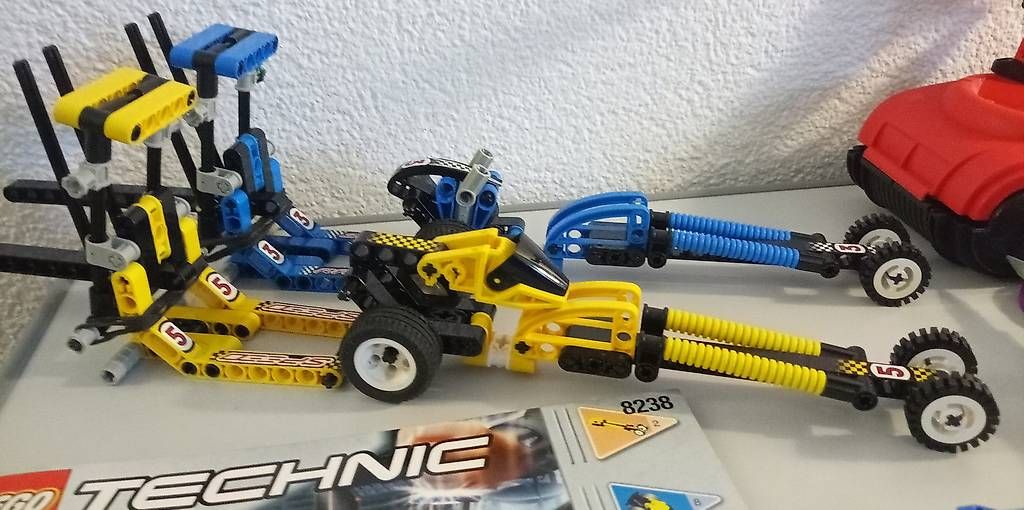 Giocattoli: Lego Technik: Dragsters + Slazer, INKL VERSAND – Usato da Giswil venduto da Anubis20 4