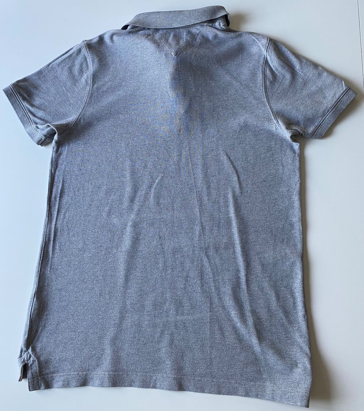 Tommy Hilfiger Polo-Shirts: Polo Tommy Hilfiger gris  t. L – Gebraucht aus Peseux von Gilloss 6