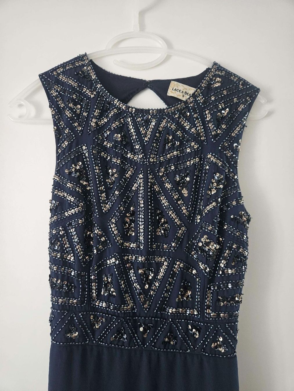 Vestiti: Kleid dunkelblau Pailletten Grösse S – Usato da Sempach venduto da Bebla10