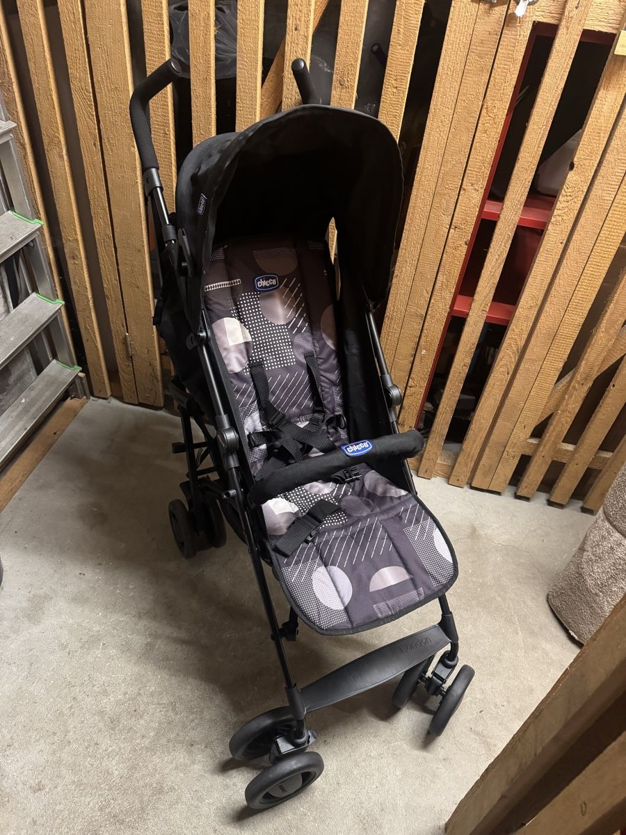 Poussette: Kinder wagen – D'occasion à Wetzikon ZH par Veranora 1