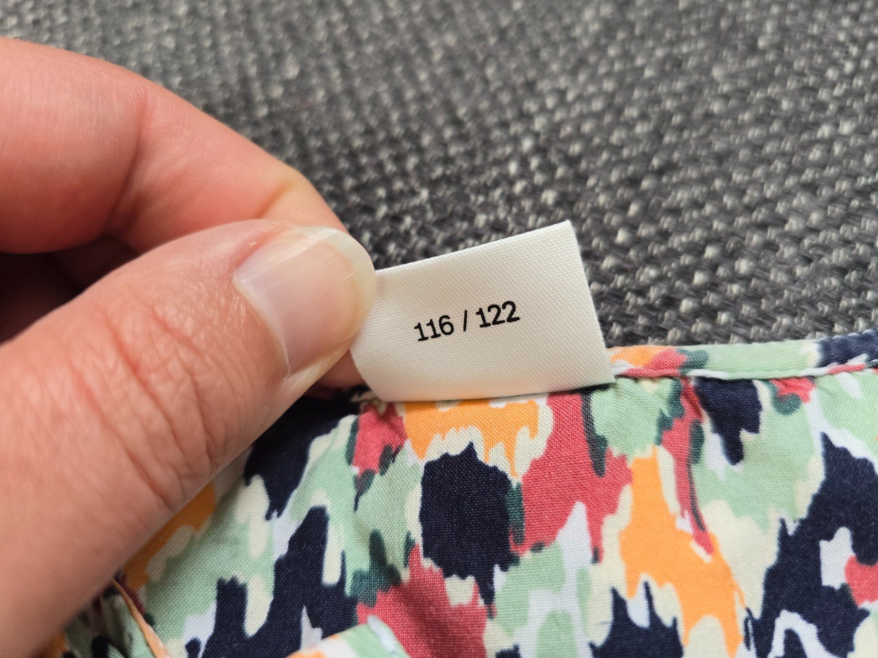 Camicette, T-shirt & Top: Bluse Gr. 110/116 – Usato da Büttikon AG venduto da Amineah 2