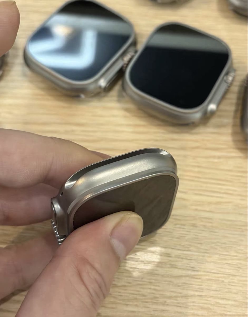 Apple Smartwatch: Apple Watch Ultra 2  – Neu (gemäss Beschreibung) aus Yverdon-les-Bains von con_5qmg 7