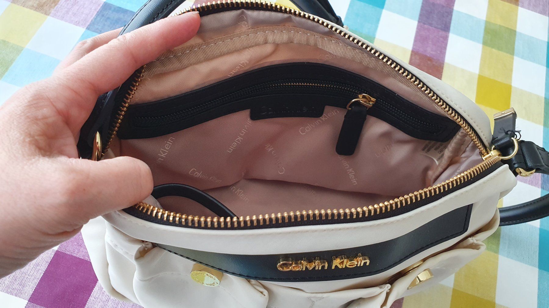 Calvin Klein Borse da donna: Calvin Klein Handtasche / Umhängetasche – Usato da Staufen venduto da Fleby84 2