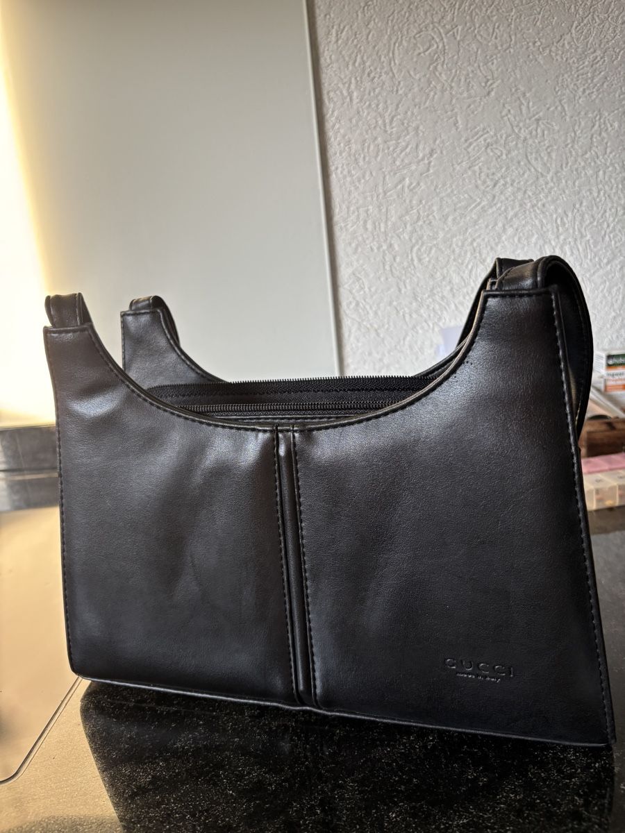 Gucci Borse da donna: Gucci Handtasche schwarz neu – Nuovo (secondo la descrizione) da Hombrechtikon venduto da ufpasse