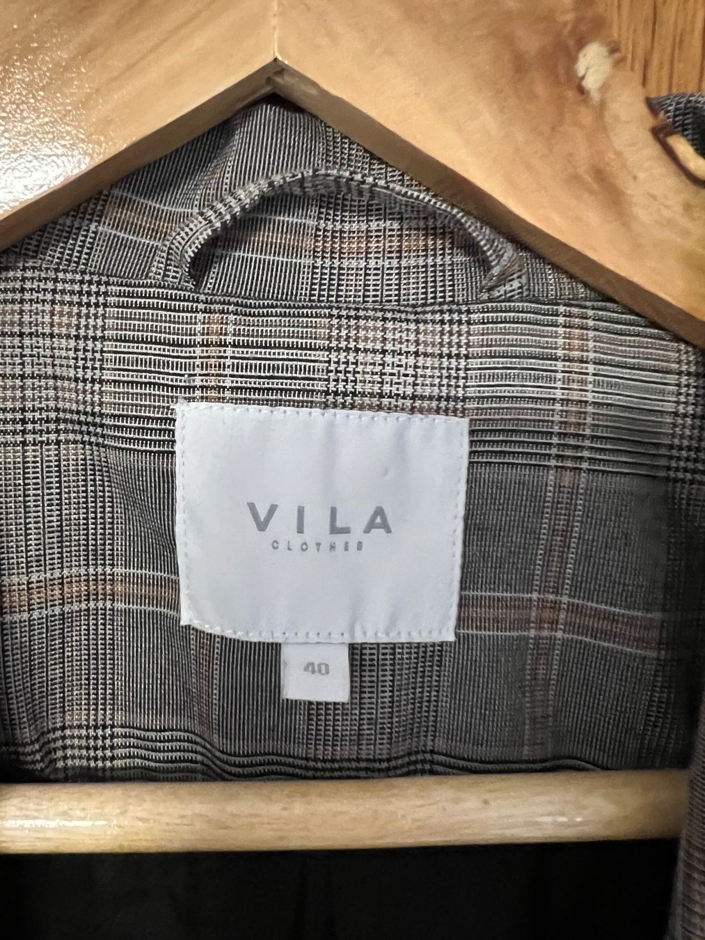 Vila Giacche: Vila Blazer, Grau Kariert, Herbst Look, Grösse 40 – Usato da Mumpf venduto da Roxy_Piercing 1