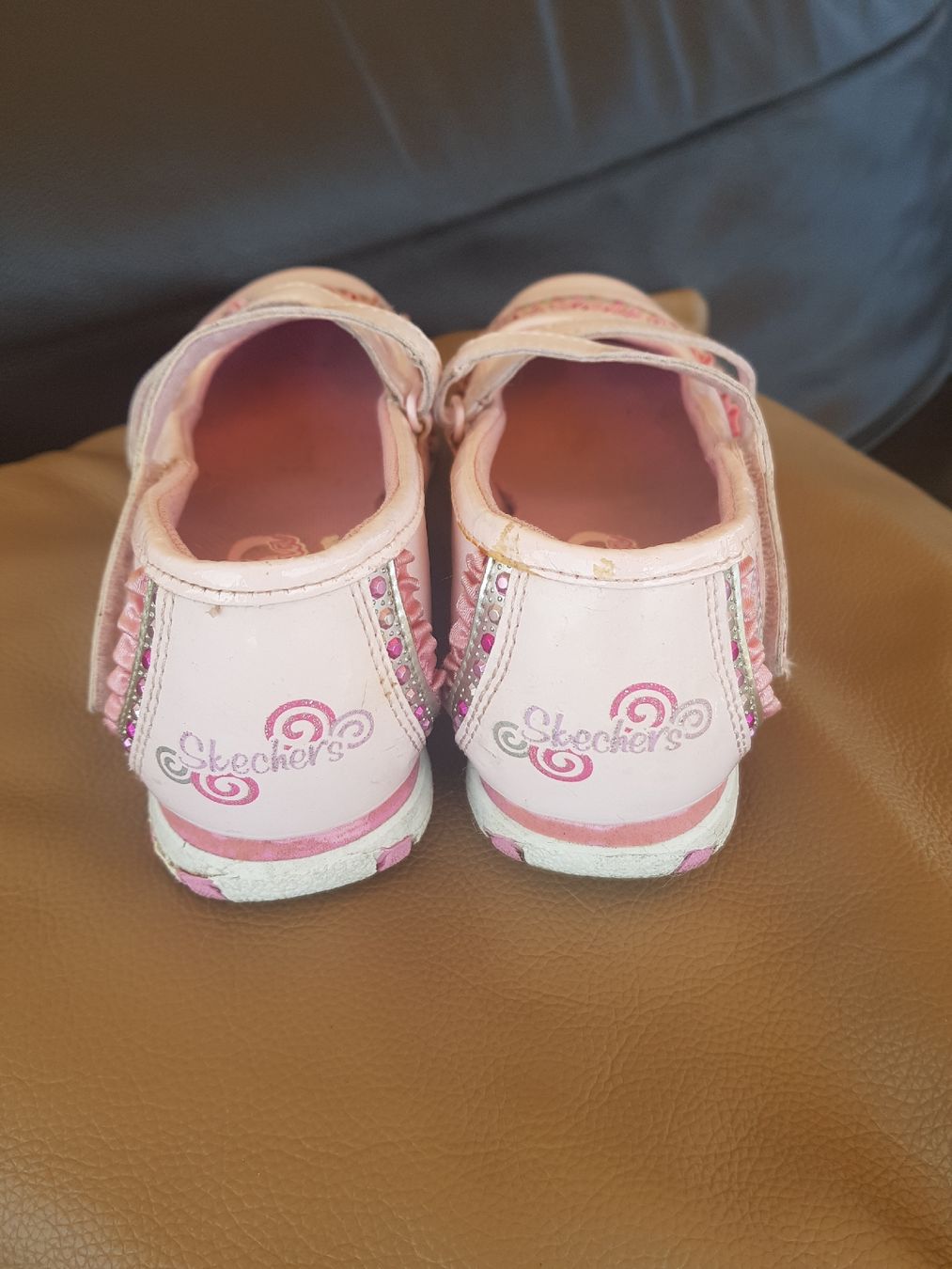 Skechers Chaussures filles: Skechers Bella Spin Rider Mädchen Sneaker – D'occasion à Rupperswil par Annet.Dann888 2