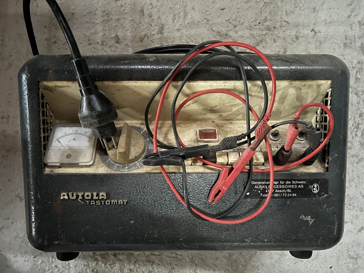 Caricabatterie: Batterieladegerät Oldtimer – Usato da Rickenbach SO venduto da Ikognito